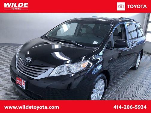 2017 Toyota Sienna XLE