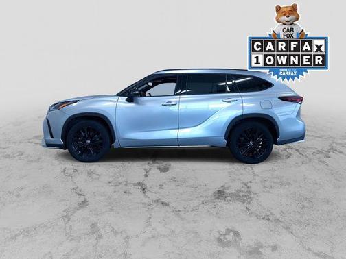 Celestial Silver Metallic 2025 Toyota Highlander XSE