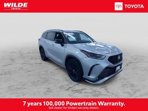 Celestial Silver Metallic 2025 Toyota Highlander XSE