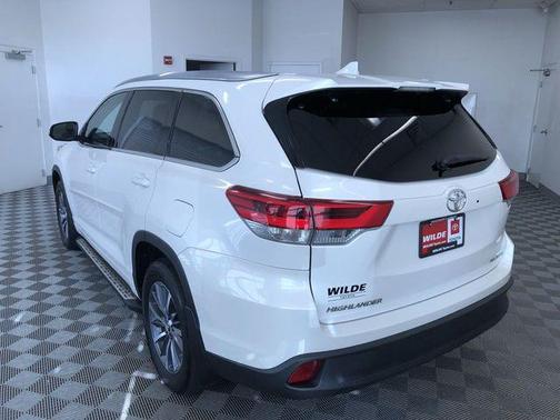 2017 Toyota Highlander XLE