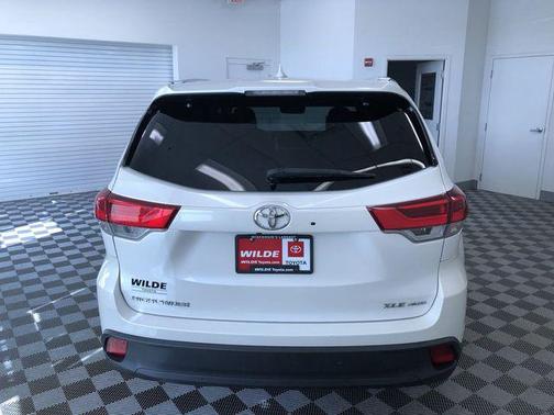 2017 Toyota Highlander XLE