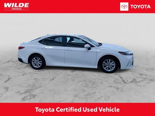 Ice 2026 Toyota Camry LE