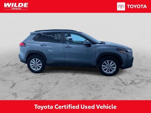 2023 Toyota Corolla Cross LE