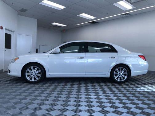2010 Toyota Avalon Limited
