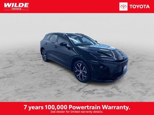 Black 2025 Toyota Crown Signia XLE