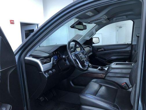 2020 GMC Yukon XL SLT