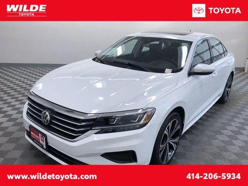 2022 Volkswagen Passat 2.0T SE