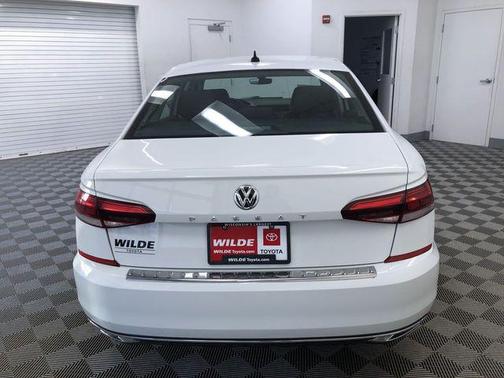 2022 Volkswagen Passat 2.0T SE