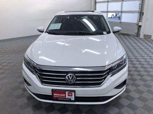 2022 Volkswagen Passat 2.0T SE