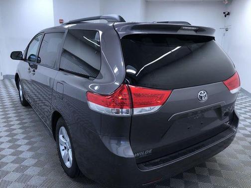 2012 Toyota Sienna LE
