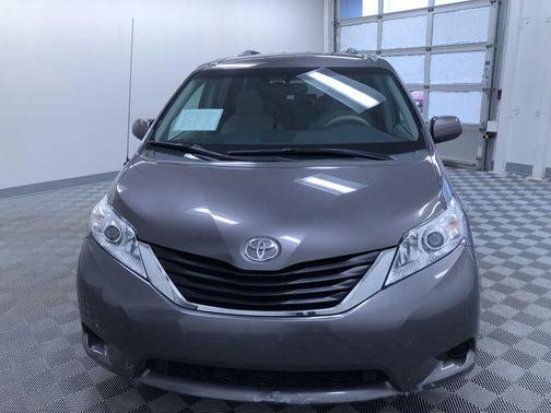 2012 Toyota Sienna LE