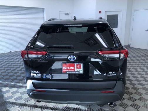 2024 Toyota RAV4 Hybrid XLE