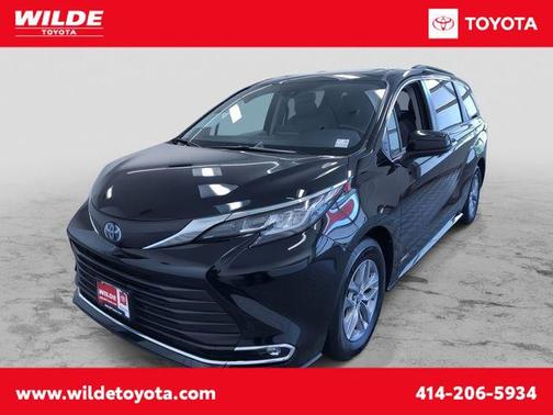2021 Toyota Sienna XLE 7 Passenger
