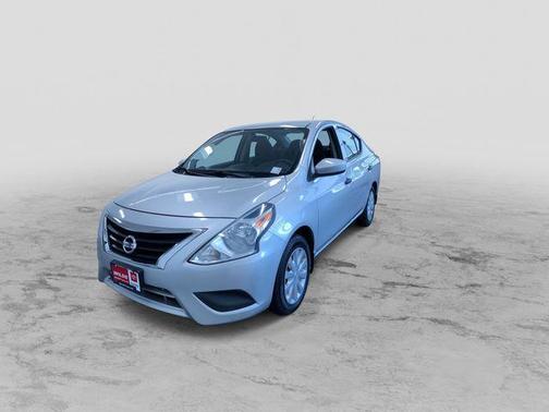 Brilliant Silver Metallic 2016 Nissan Versa 1.6 S+