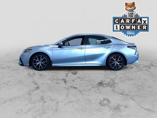 Celestial Silver Metallic 2023 Toyota Camry SE