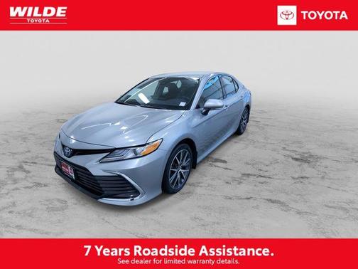 2024 Toyota Camry Hybrid XLE