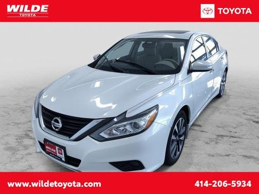 Pearl White 2017 Nissan Altima 2.5 SV