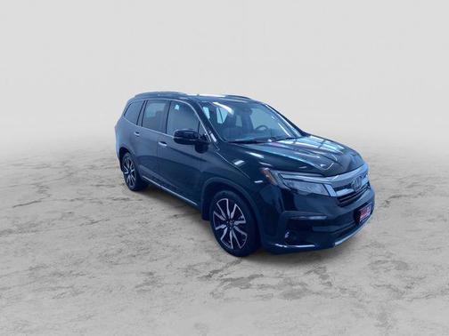 2020 Honda Pilot Touring 8-Passenger