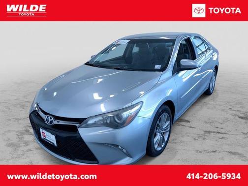 Celestial Silver Metallic 2016 Toyota Camry SE