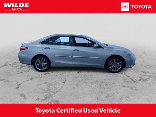 Celestial Silver Metallic 2016 Toyota Camry SE