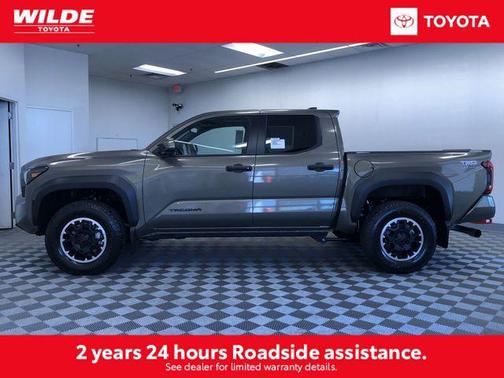Bronze 2026 Toyota Tacoma TRD Off Road