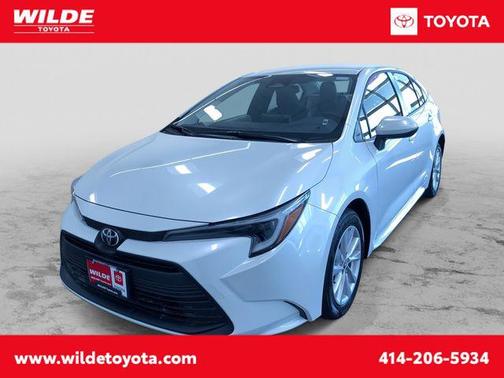 2026 Toyota Corolla Hybrid LE