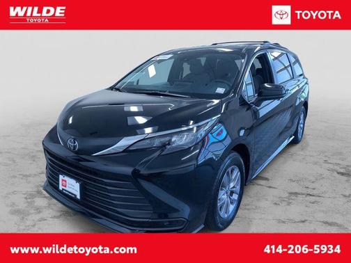 Midnight Black Metallic 2026 Toyota Sienna LE
