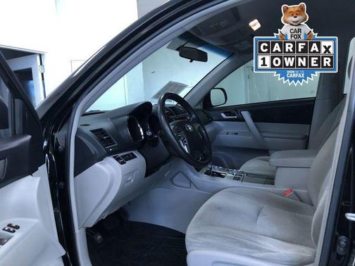 2013 Toyota Highlander SE