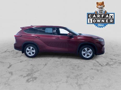 2020 Toyota Highlander LE