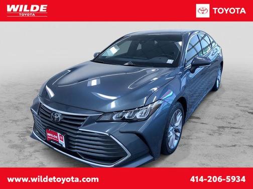 2022 Toyota Avalon XLE