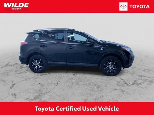 2017 Toyota RAV4 Hybrid SE