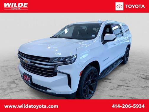 Summit White 2022 Chevrolet Suburban LT