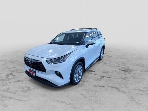 2022 Toyota Highlander Limited