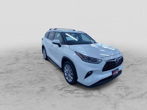 2022 Toyota Highlander Limited