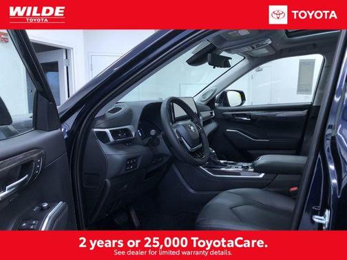 2026 Toyota Highlander Platinum