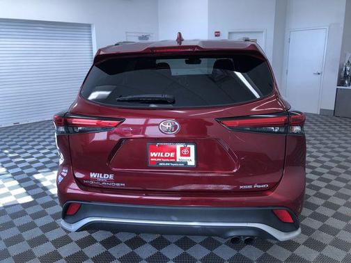 2022 Toyota Highlander XSE