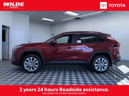 2025 Toyota RAV4 XLE Premium