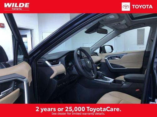 2025 Toyota RAV4 XLE Premium