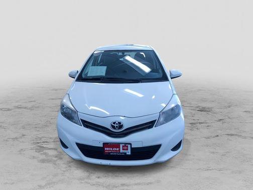 2014 Toyota Yaris L