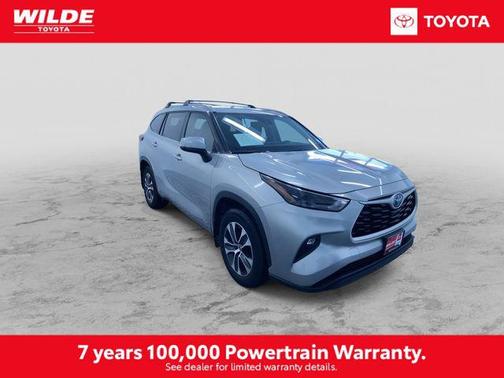 2022 Toyota Highlander Hybrid XLE