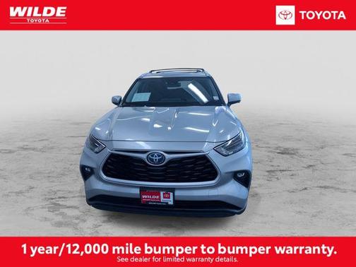 2022 Toyota Highlander Hybrid XLE