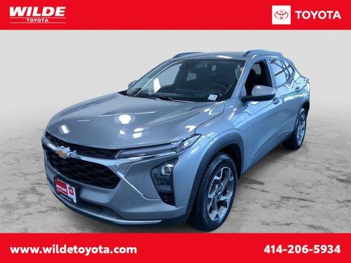 Sterling Gray Metallic 2025 Chevrolet Trax LT