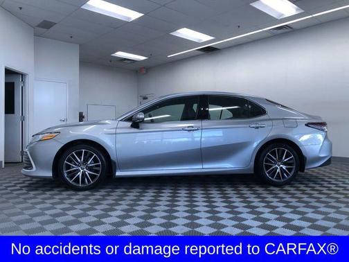 2023 Toyota Camry Hybrid XLE