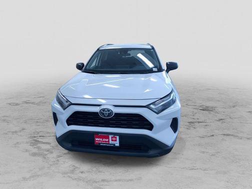 Ice 2025 Toyota RAV4 Hybrid SE