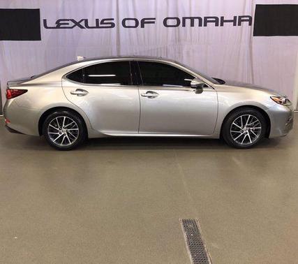 2017 Lexus ES 350 Base