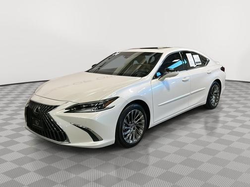 2024 Lexus ES 300h Ultra Luxury