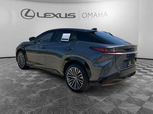 2023 Lexus RZ 450e Luxury