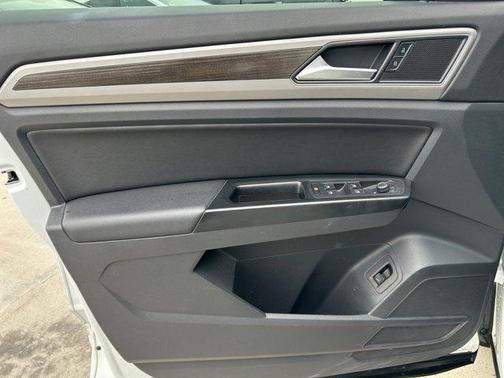 2019 Volkswagen Atlas 3.6L SE w/Technology