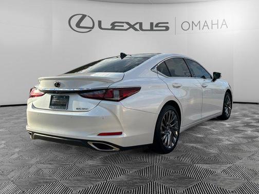 2025 Lexus ES 350 Ultra Luxury