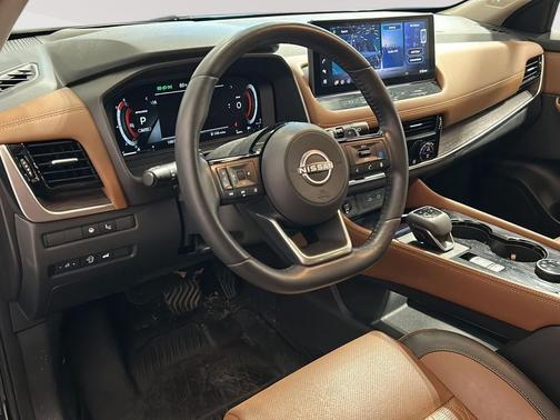 Super Black 2024 Nissan Rogue Platinum